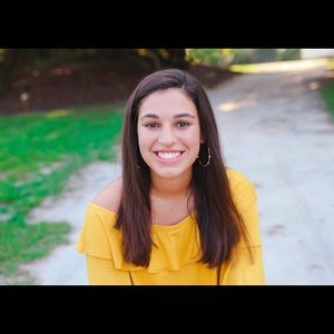 Meet your Posher, Abby